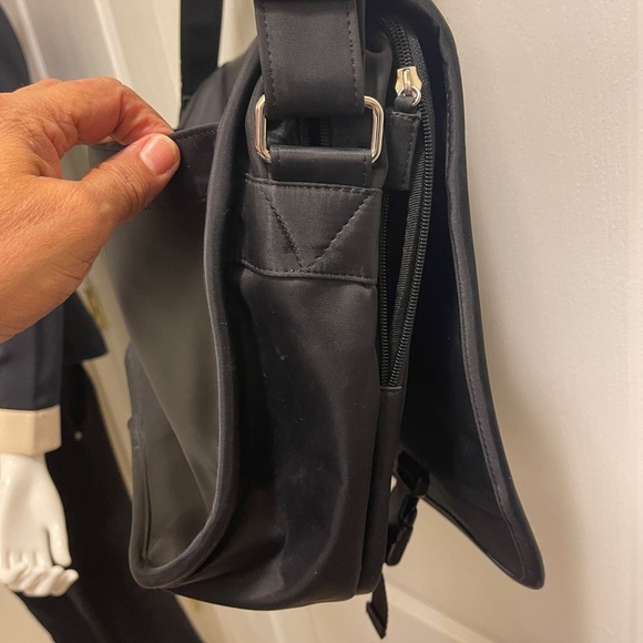 GUESS 90s Crossbody Bags for Women - Picture 6 of 16